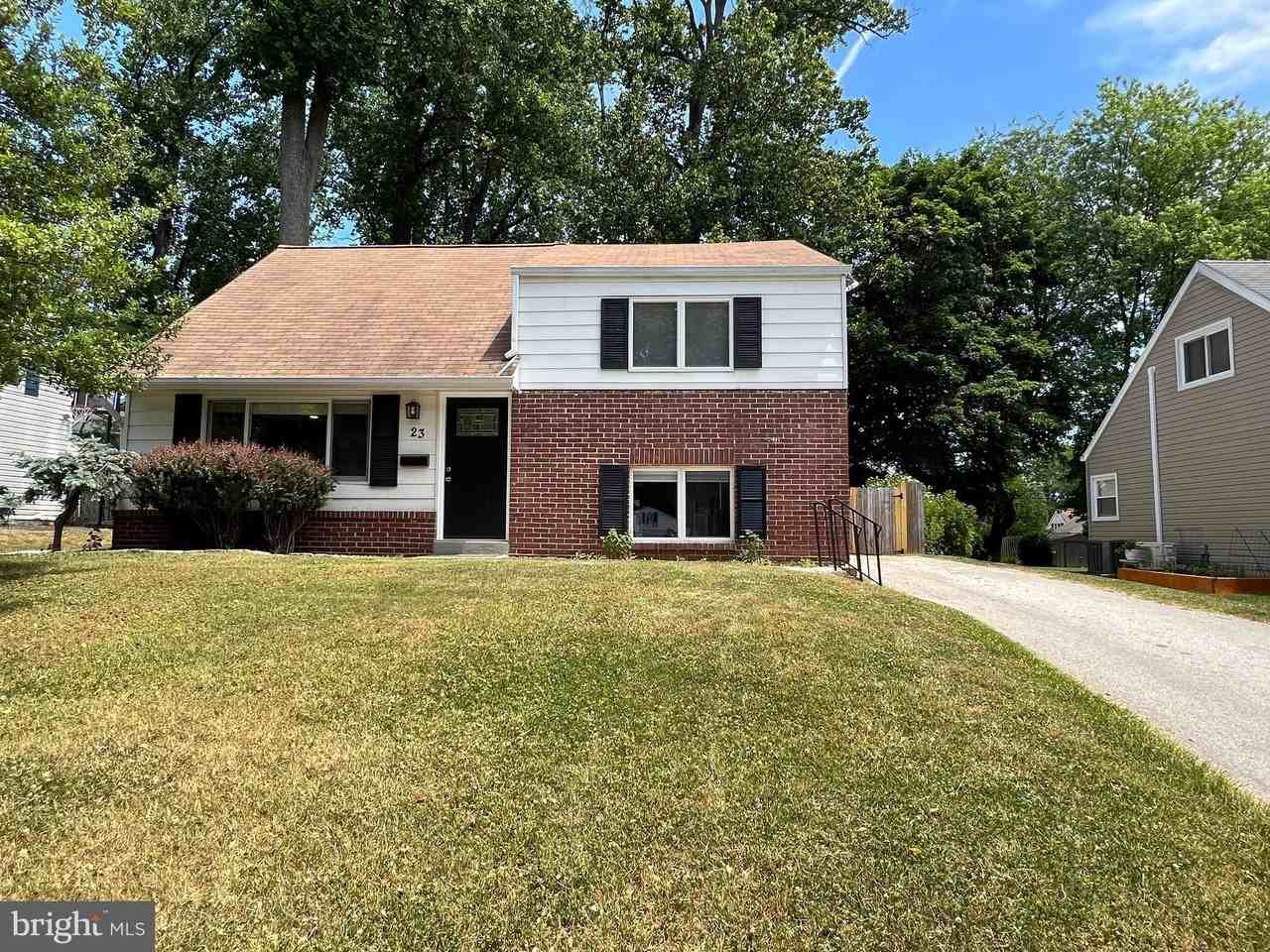 23 Greentree Ln - Photo 2 of 28