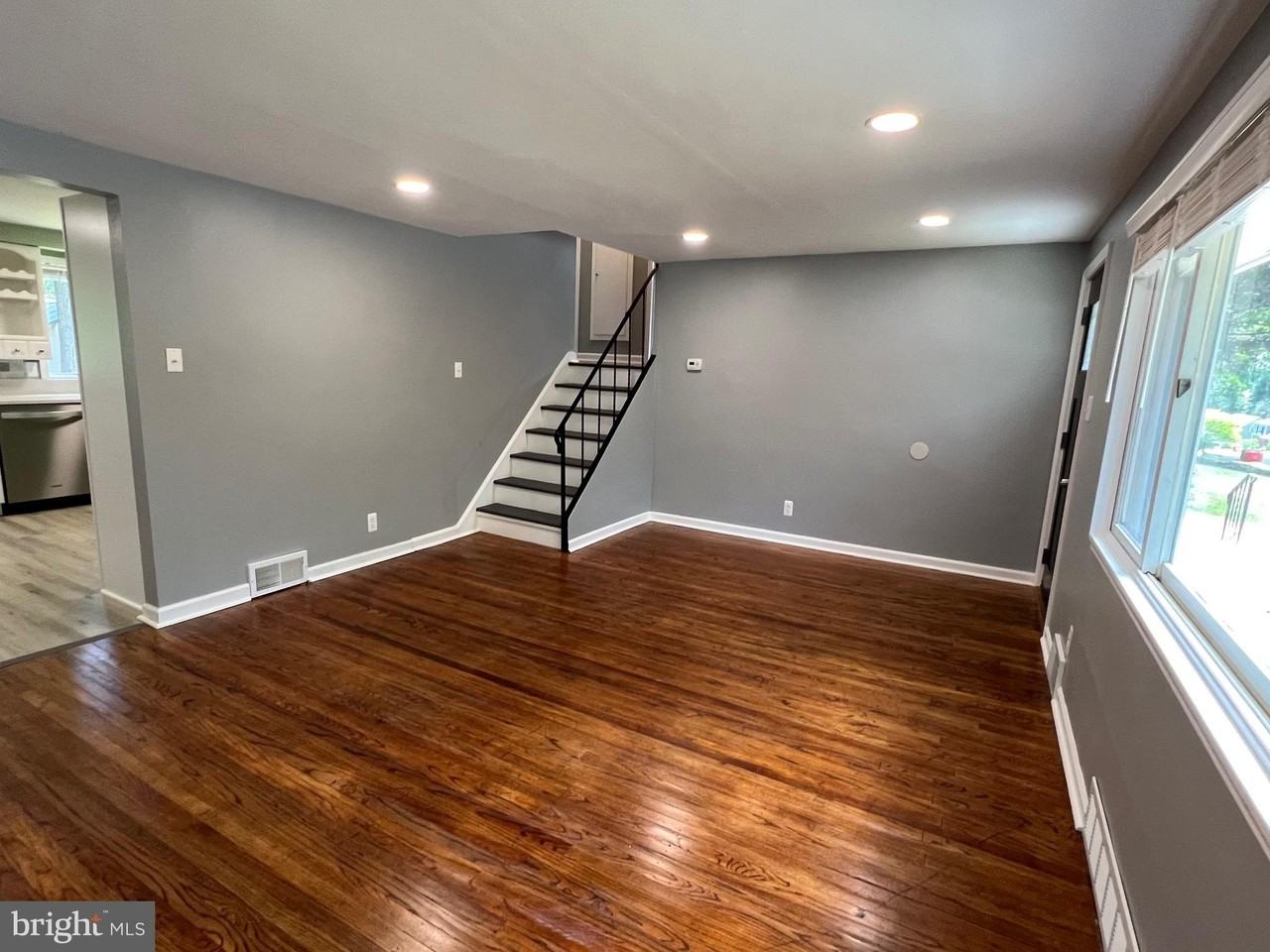 23 Greentree Ln - Photo 5 of 28