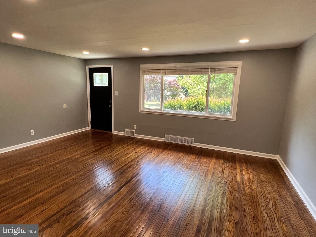 23 Greentree Ln - Photo 6 of 28