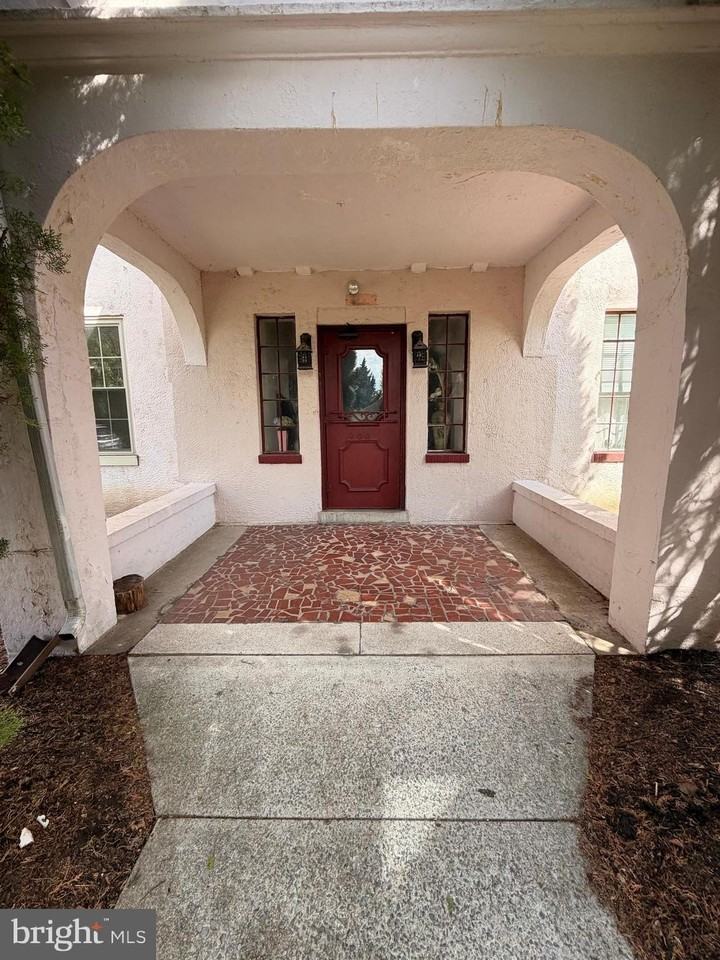 2801 N 2nd St #B5 - Photo 2 of 15