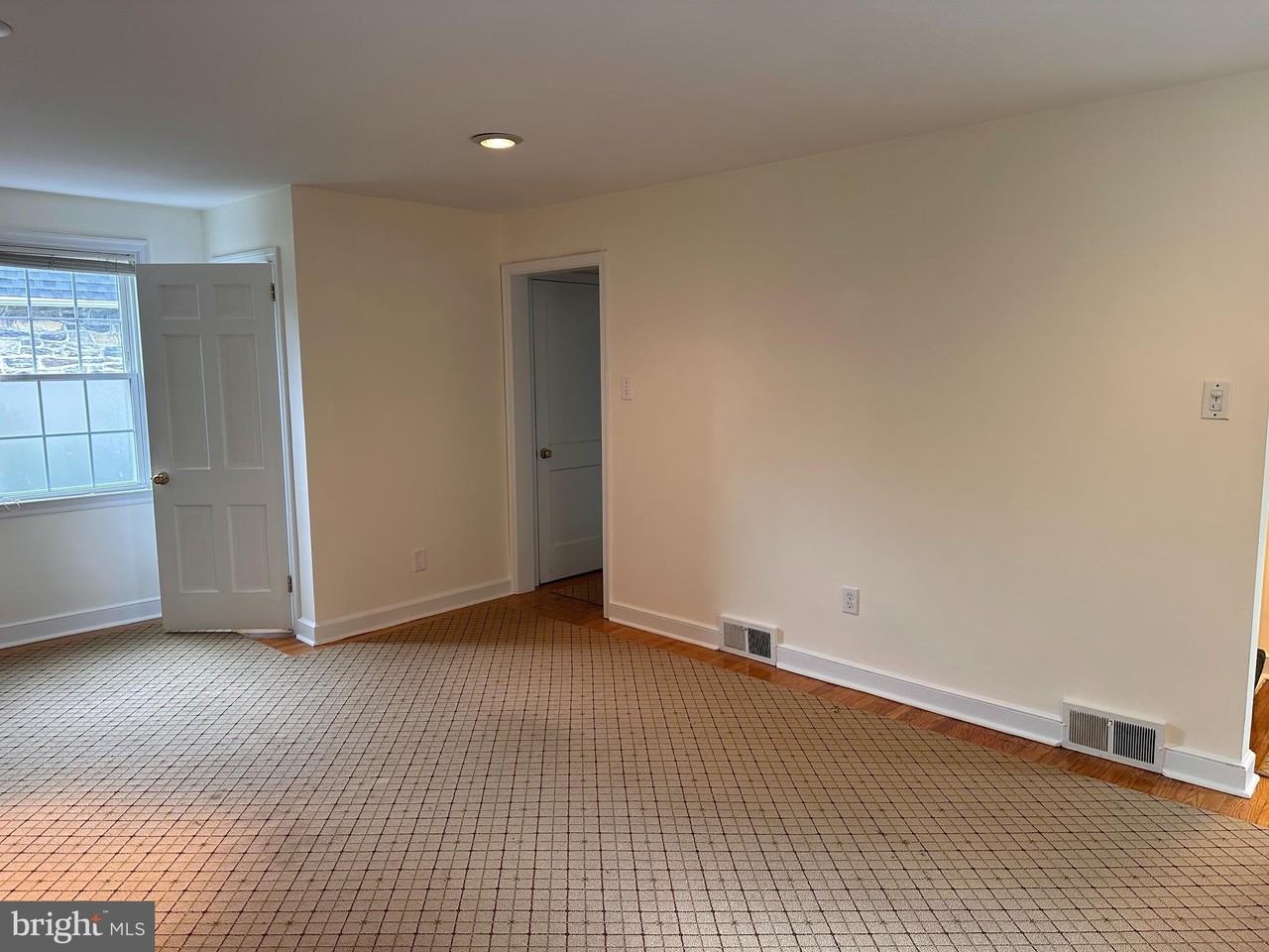 8 Arthur Rd - Photo 5 of 28