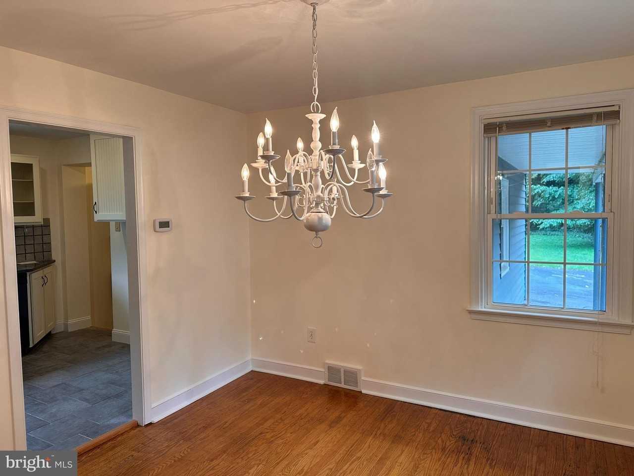 8 Arthur Rd - Photo 7 of 28