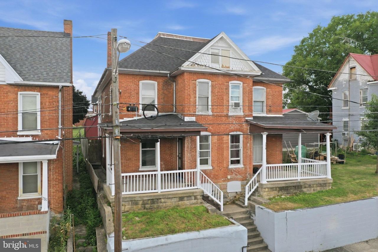 230 Ridge Ave - Photo 3 of 40