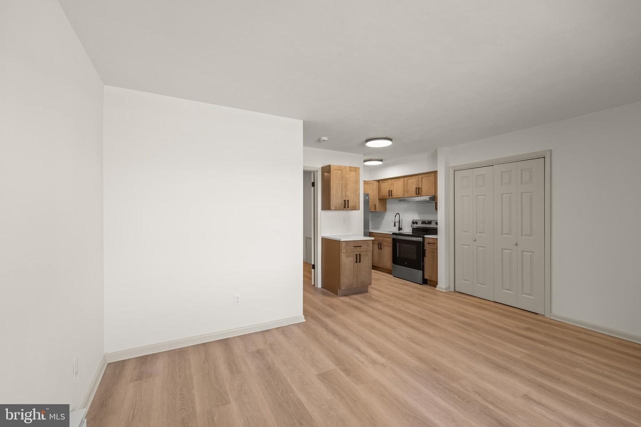 1504 Walnut St #A - Photo 5 of 16