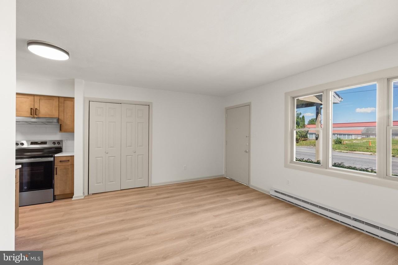 1504 Walnut St #A - Photo 6 of 16