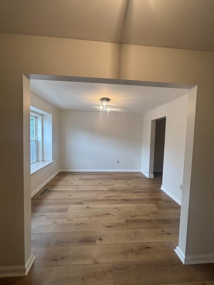 4220 Elm Ct - Photo 2 of 25