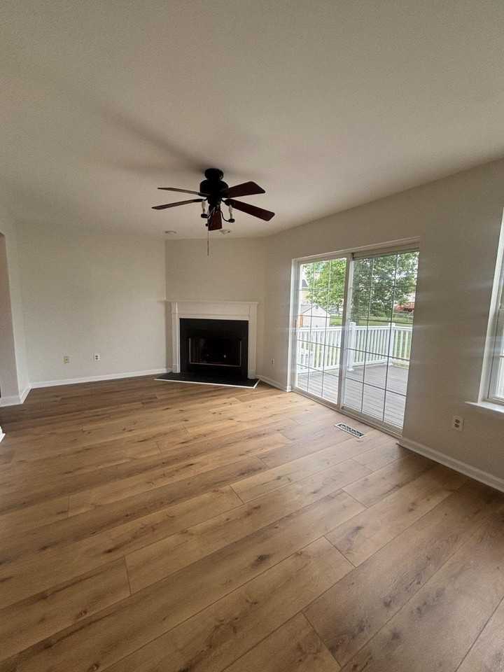 4220 Elm Ct - Photo 4 of 25