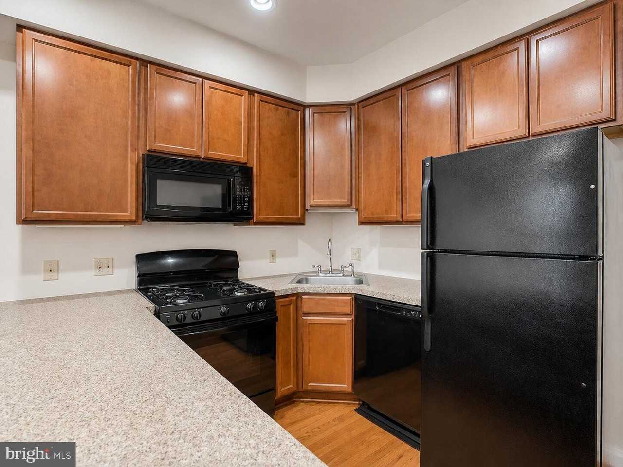 2542 W Girard Ave #2 - Photo 6 of 24