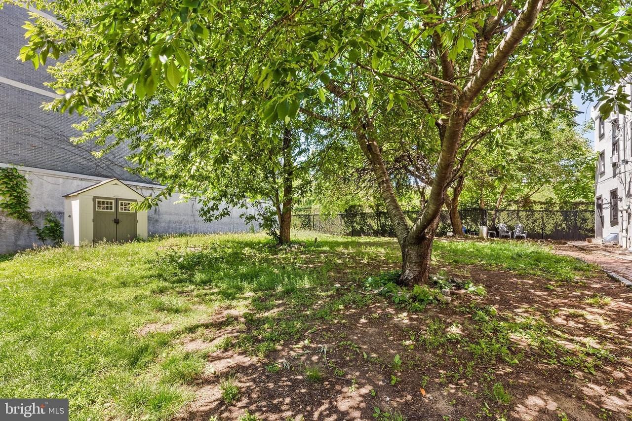 9 Bristow Pl - Photo 3 of 27