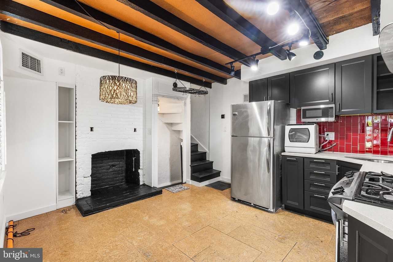 9 Bristow Pl - Photo 4 of 27