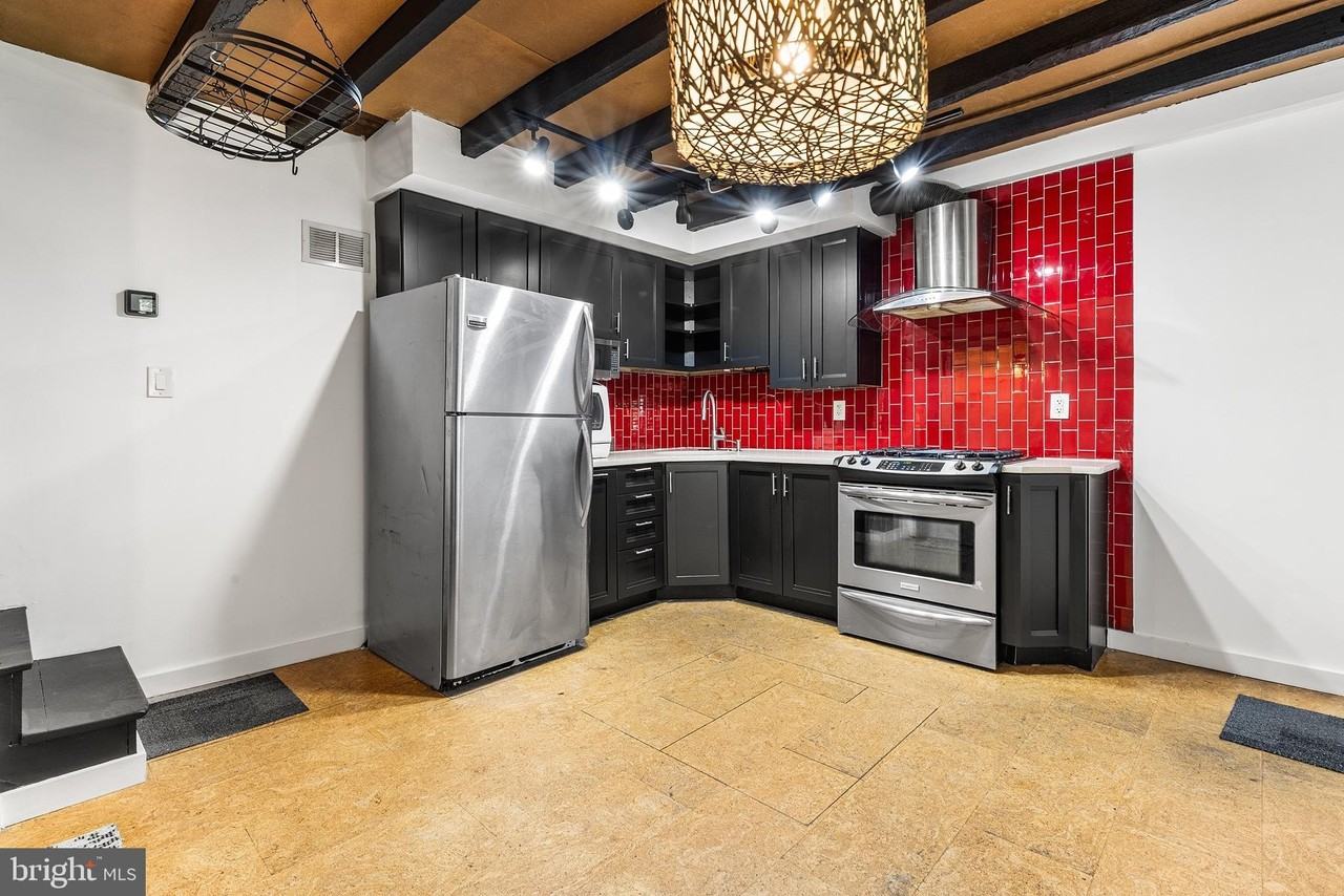 9 Bristow Pl - Photo 5 of 27