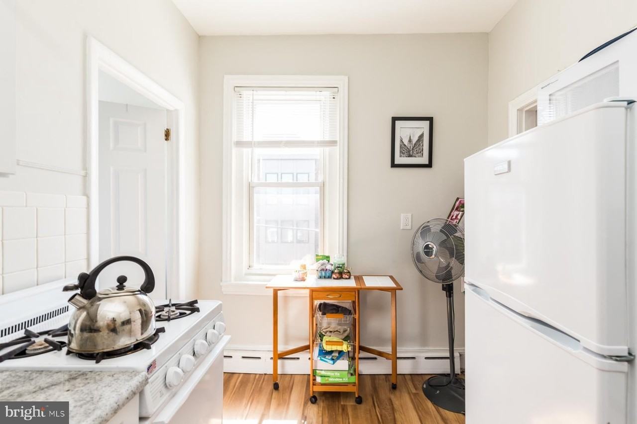 1331 Reed St #3 - Photo 7 of 11