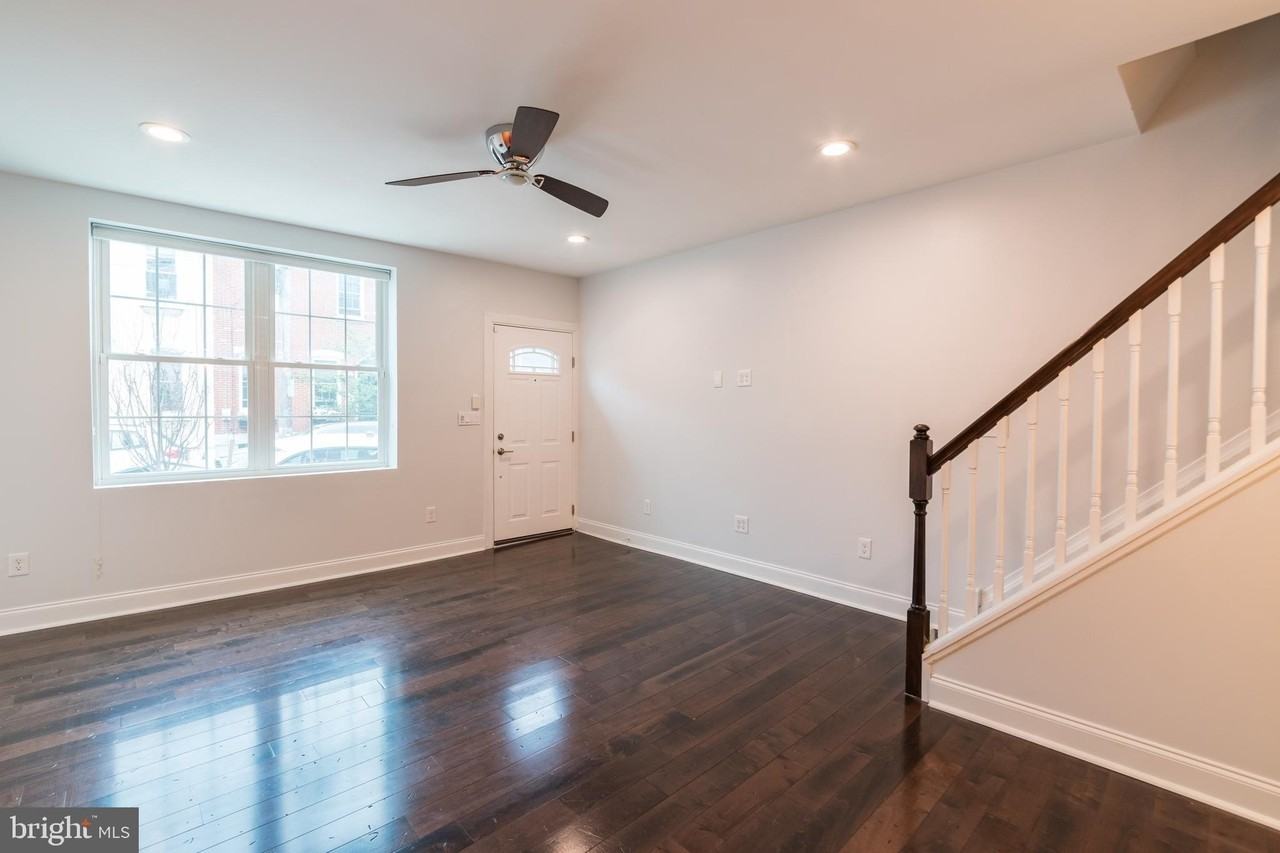 2017 Carpenter St - Photo 6 of 46