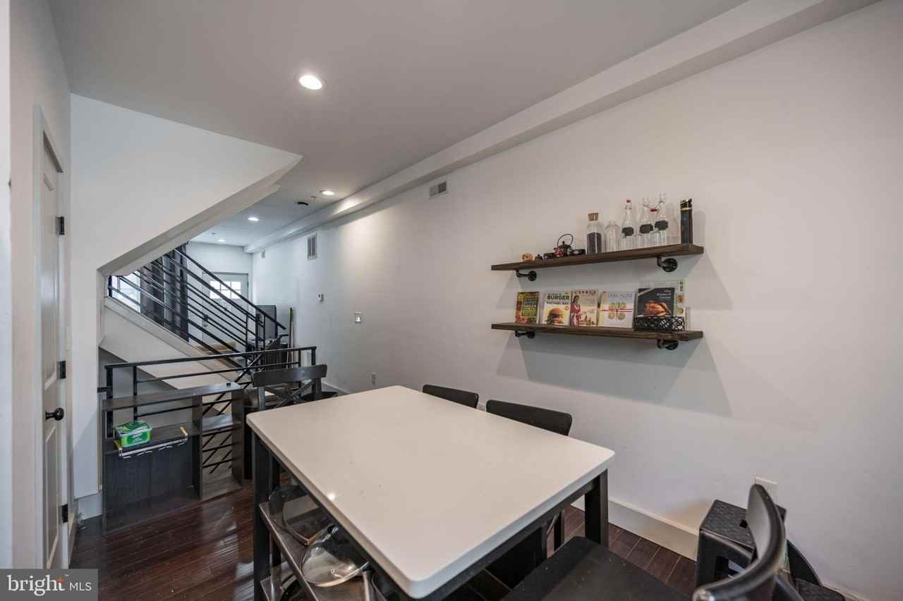 1770 Waterloo St - Photo 2 of 27