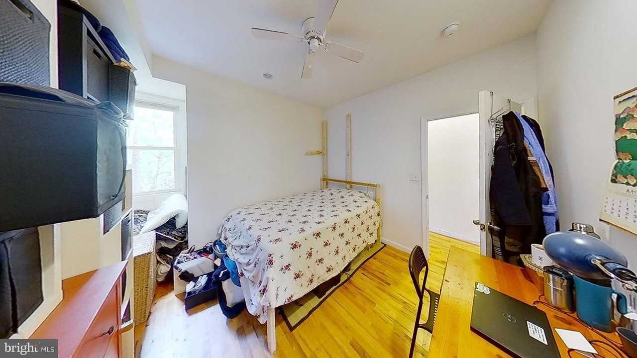 330 N Preston St - Photo 6 of 11