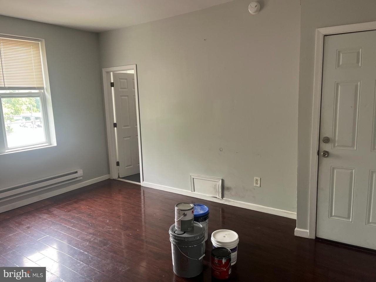 6124 N Broad St - Photo 6 of 15