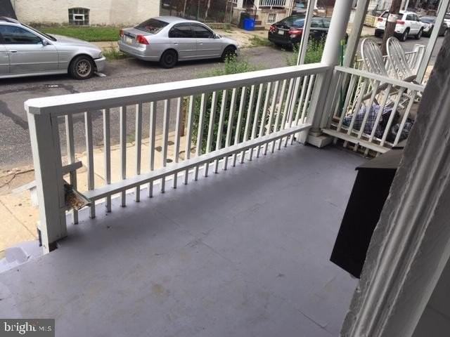 703 W Annsbury St - Photo 3 of 18
