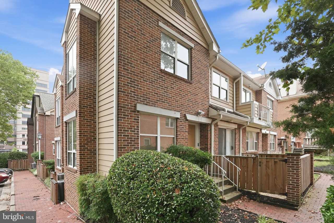 1113 N Vernon St - Photo 2 of 27