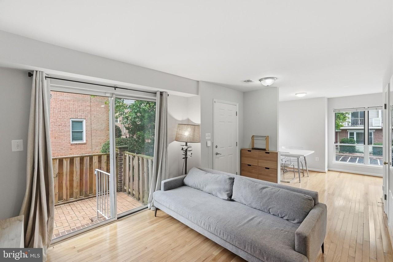 1113 N Vernon St - Photo 5 of 27