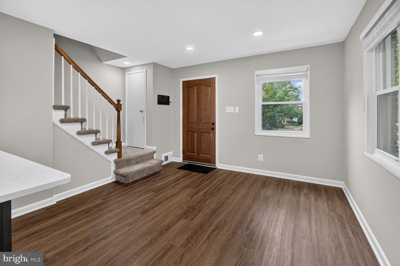 23 Underwood Pl - Photo 2 of 17