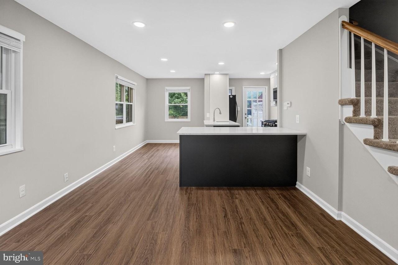 23 Underwood Pl - Photo 4 of 17