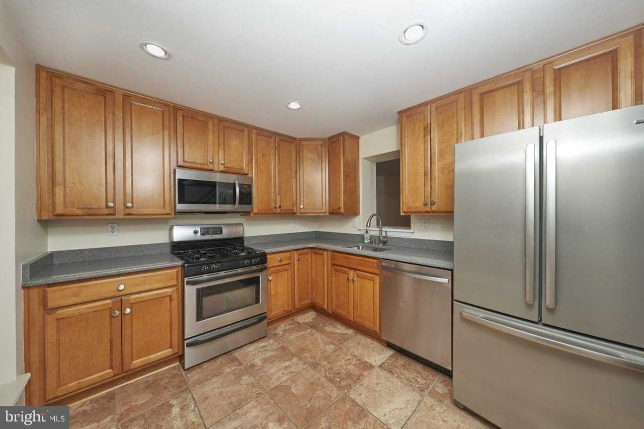 14426 Four Chimney Dr - Photo 5 of 42