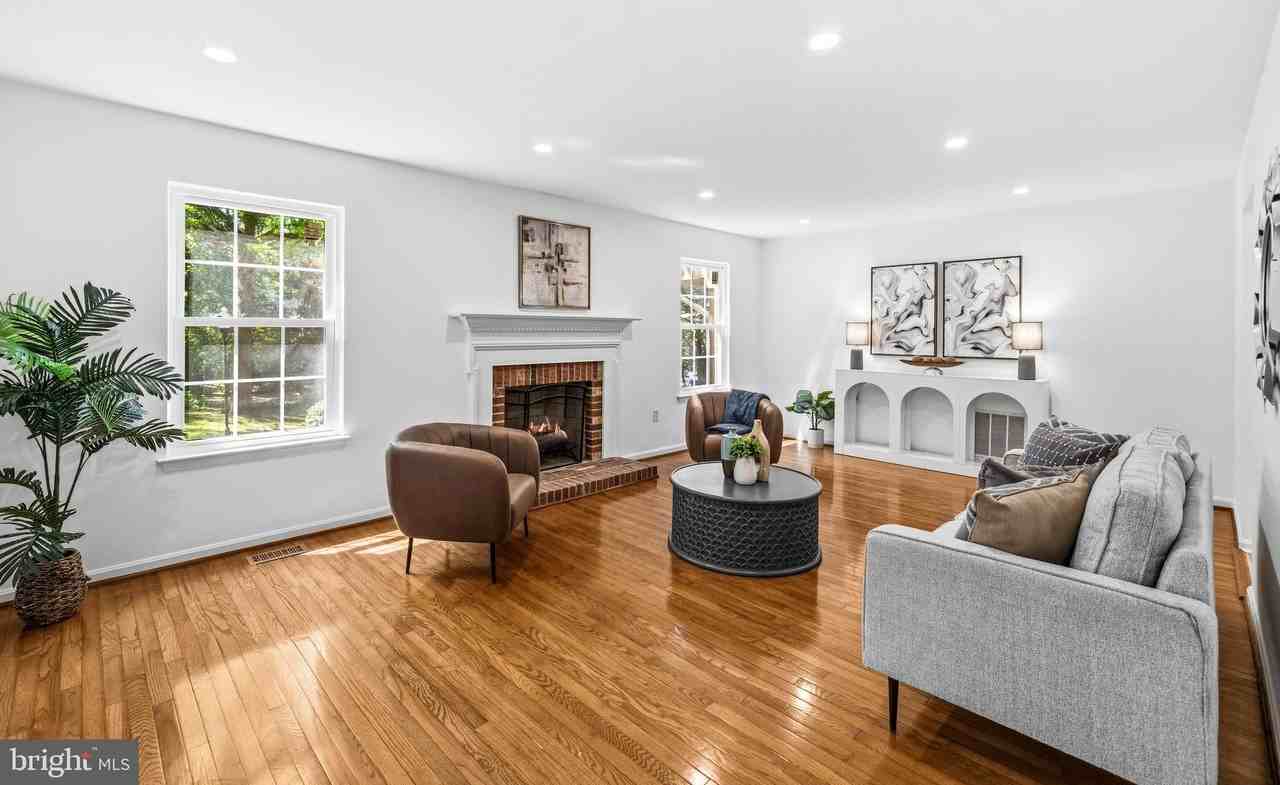 3979 Burning Bush Ct - Photo 5 of 37
