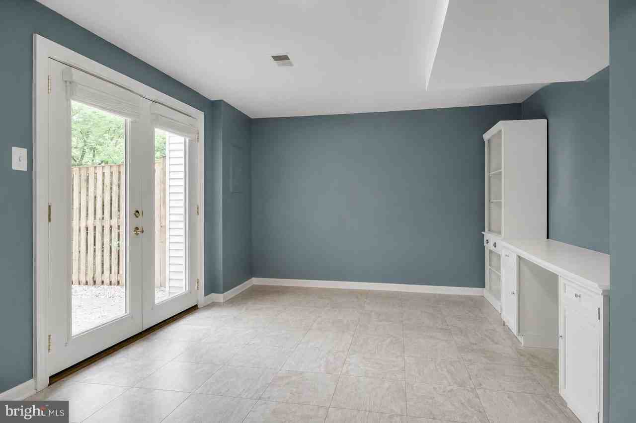 3005 Silent Valley Dr - Photo 7 of 7
