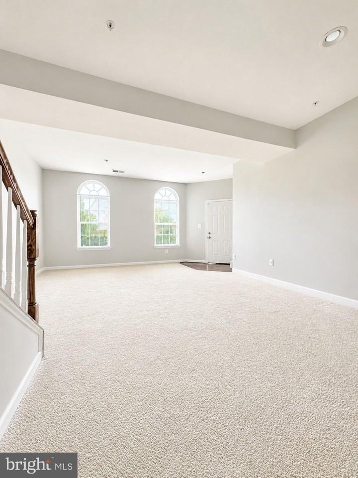 24598 Johnson Oak Ter - Photo 4 of 25