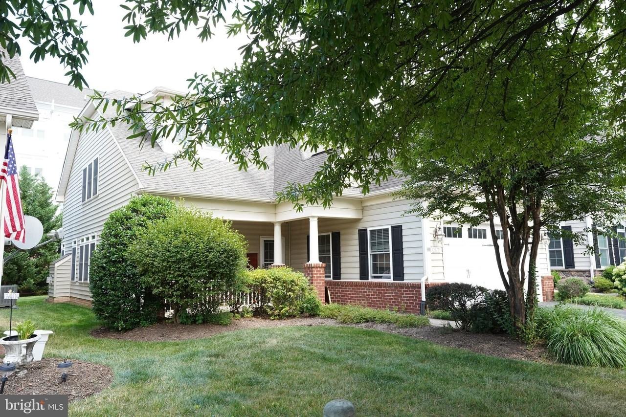 20779 Crescent Pointe Pl - Photo 2 of 36