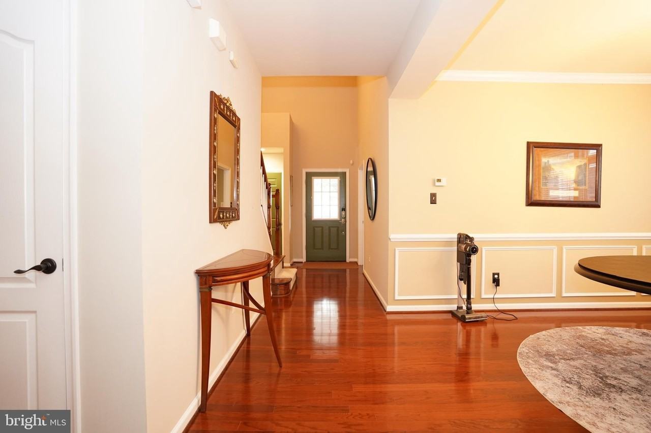 20779 Crescent Pointe Pl - Photo 5 of 36