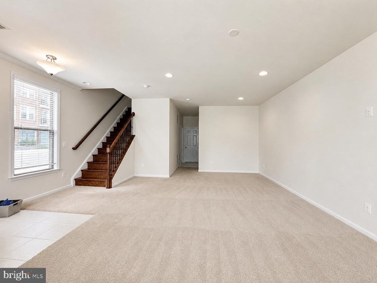 23451 Epperson Sq - Photo 3 of 42