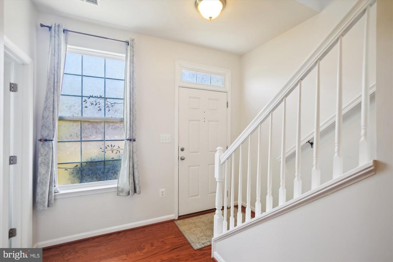 9003 Belo Gate Dr - Photo 2 of 35