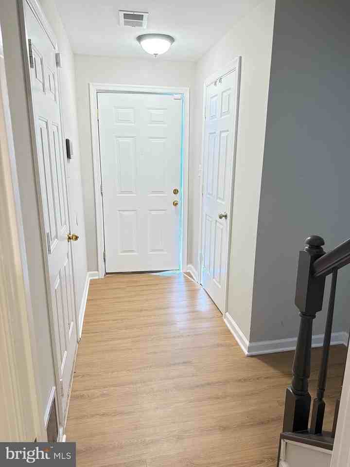 9253 Jessica Dr - Photo 3 of 16