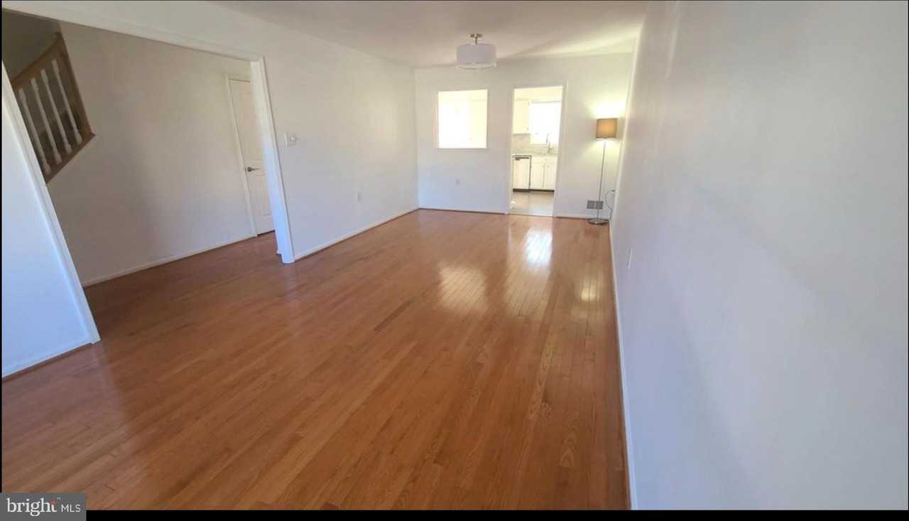 11380 Cromwell Ct - Photo 3 of 26