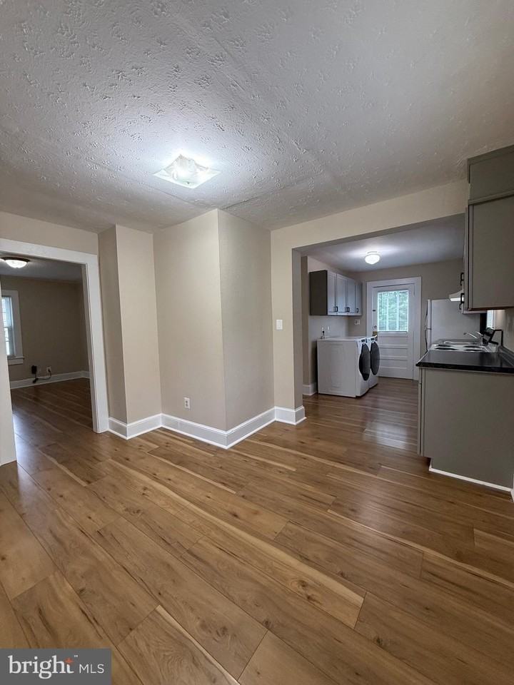 920 Northside Dr - Photo 6 of 14