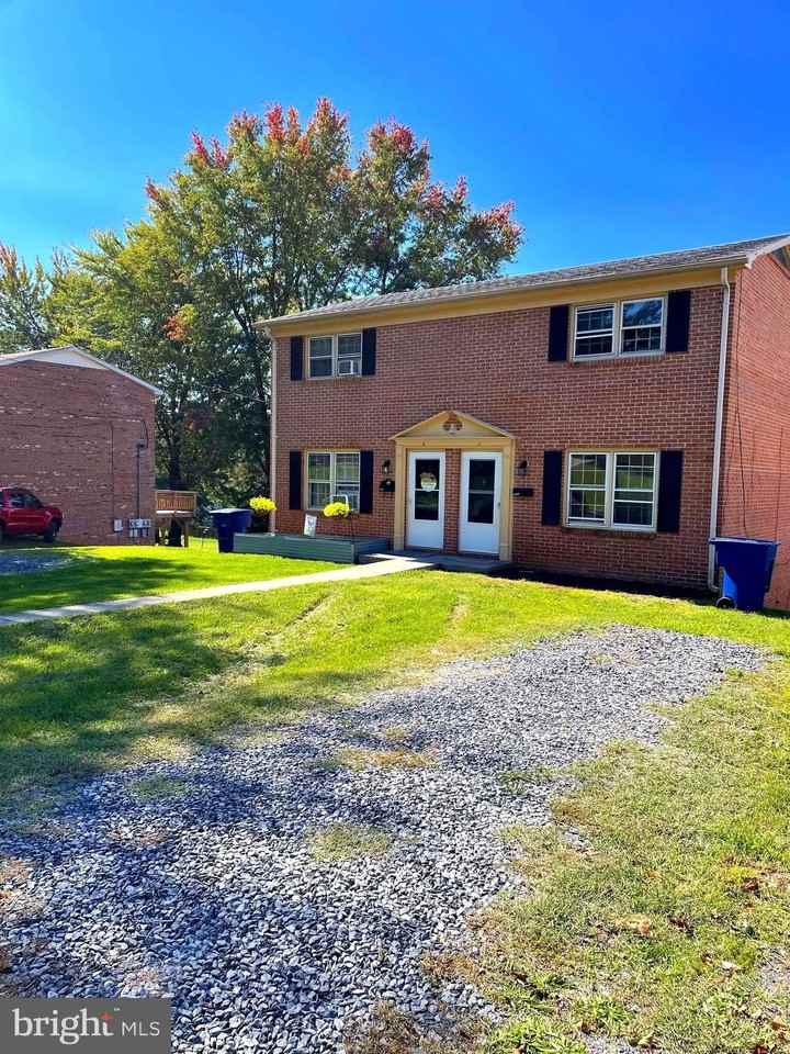 209-A S Shenandoah Ave - Photo 2 of 12
