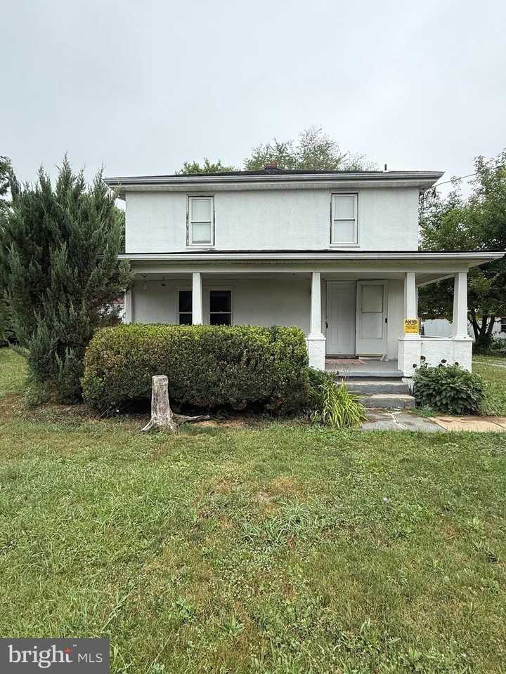 10860 Winchester Ave - Photo 2 of 30