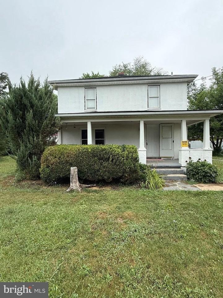 10860 Winchester Ave - Photo 3 of 30