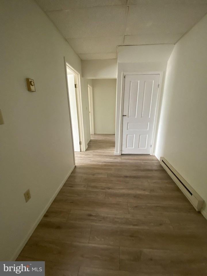 117 E High St - Photo 7 of 17