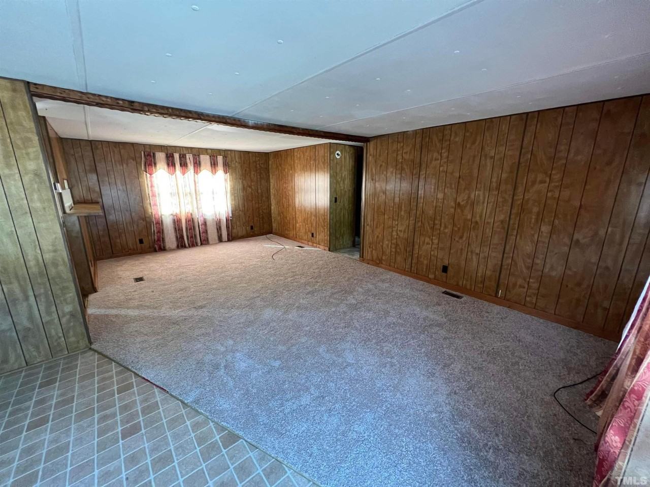 1144 Moulton Rd - Photo 5 of 13