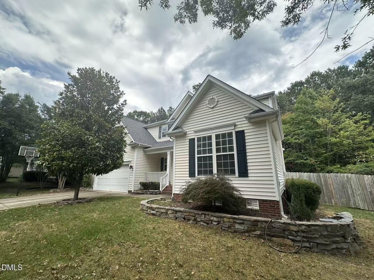 122 Trumbell Cir - Photo 2 of 40