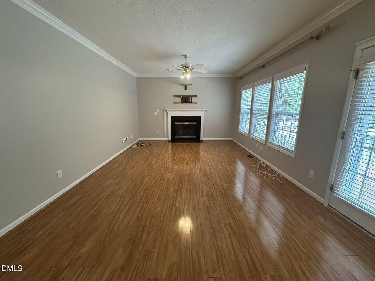122 Trumbell Cir - Photo 4 of 40