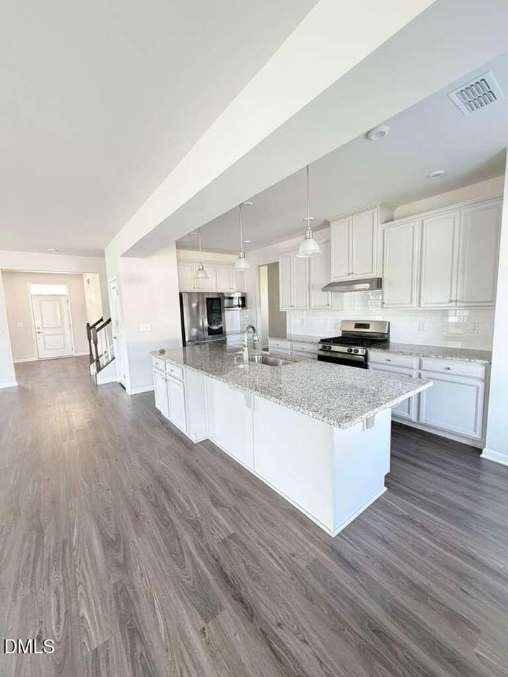 126 Misty Pike Dr - Photo 3 of 28