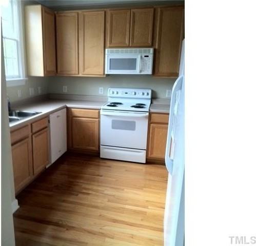 105 Madison Grove Pl - Photo 3 of 14
