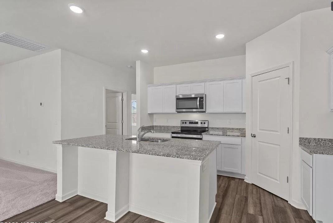 3021 Winding Ridge Dr - Photo 2 of 14