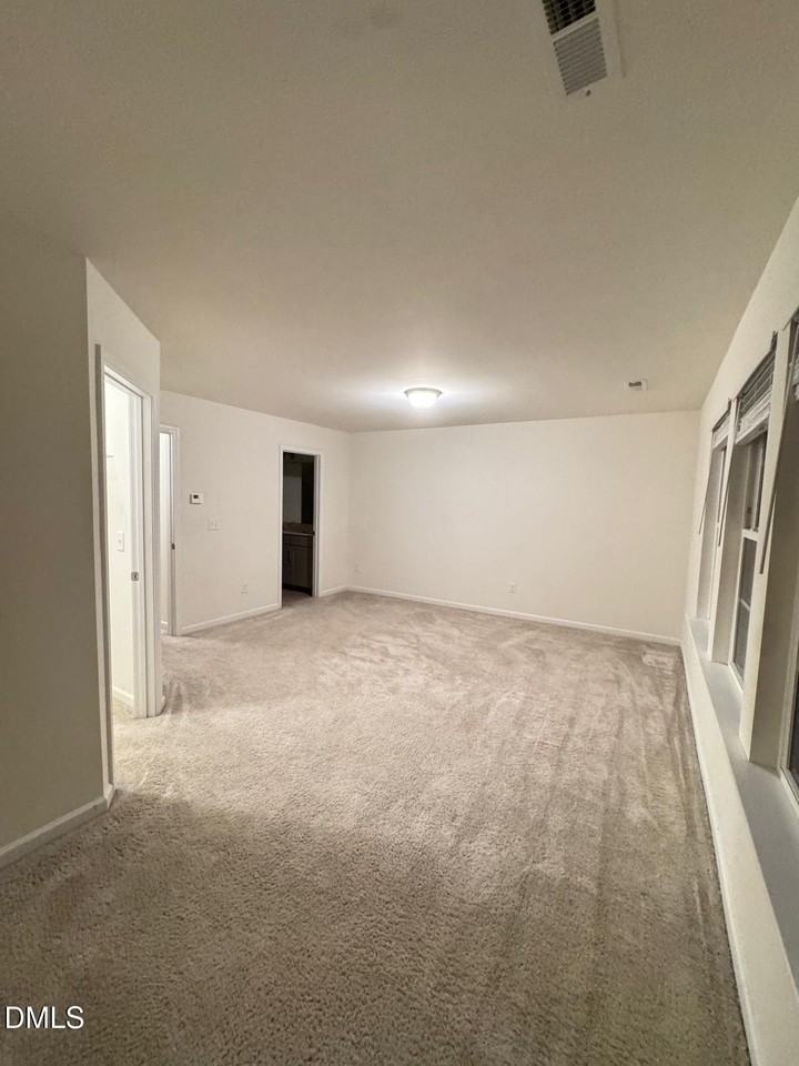 1070 Coldstream Dr - Photo 2 of 22