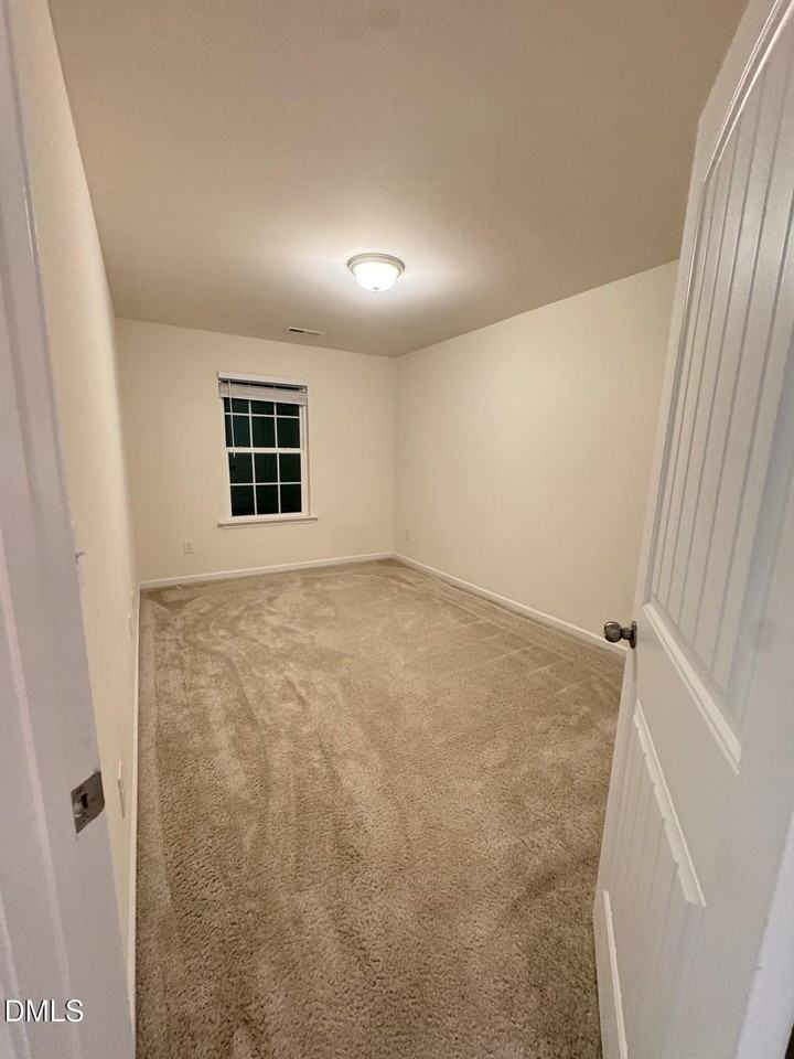 1070 Coldstream Dr - Photo 4 of 22