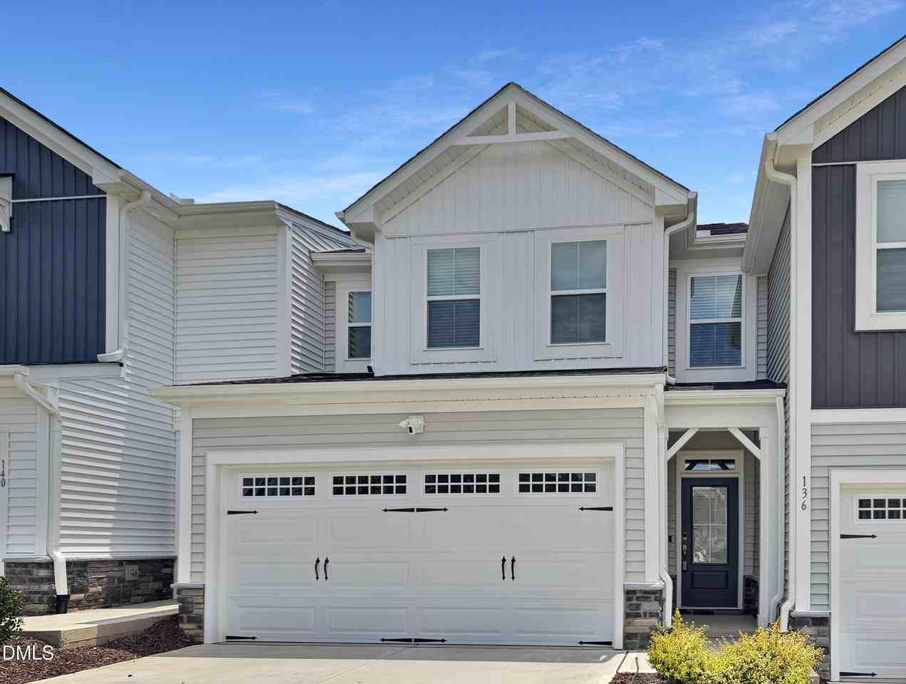 136 Kobus Ct - Photo 2 of 45