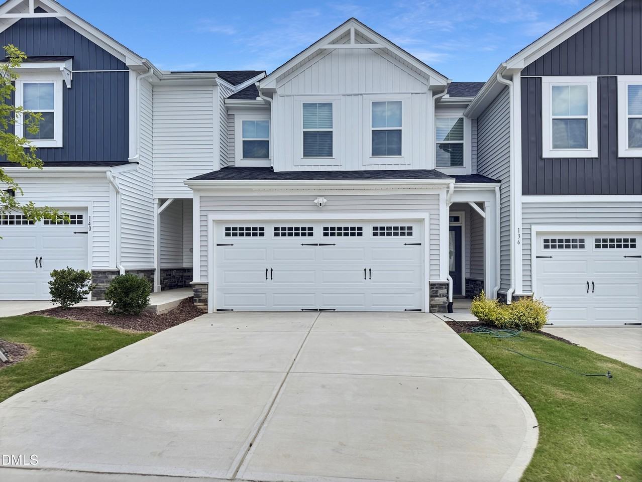 136 Kobus Ct - Photo 3 of 45